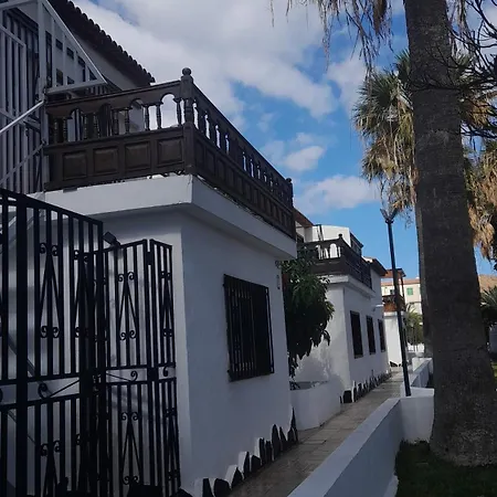 Playa Montana Amarilla Sunset,pool *